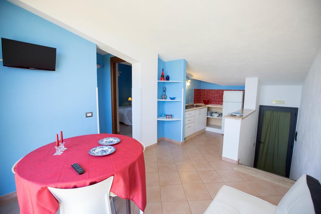 Ogliastro Sul Mare - Sleep And Dream Villa Cefalu Room photo